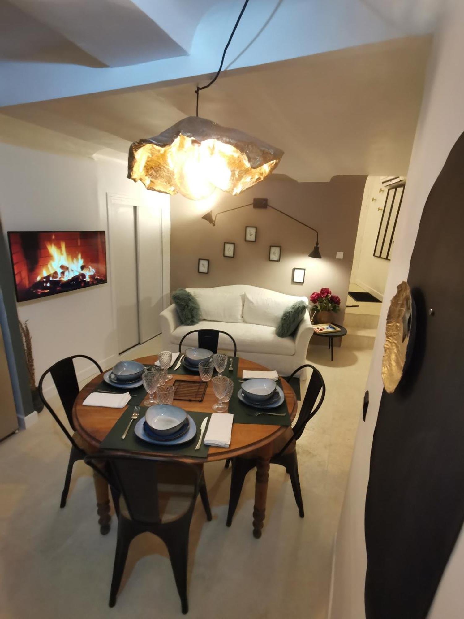 אקס-אן-פרובאנס Appartement Centre Historique Aix En Provence, Place Ramus מראה חיצוני תמונה